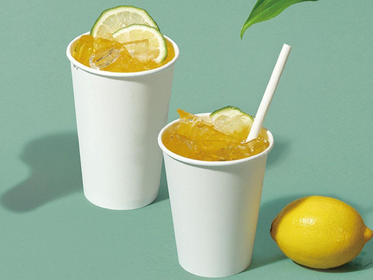 Vaso de papel desechable vs vaso de plástico: ¿cuál es mejor?